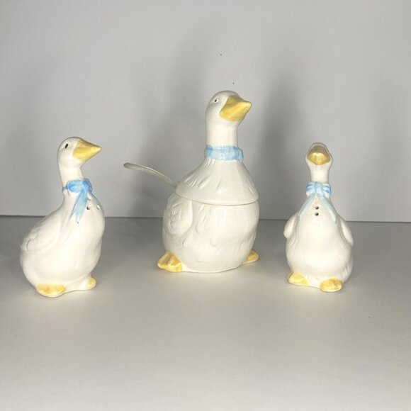 Vintage Geese Salt & Pepper Shakers and Sugar Dish - Picture 1 of 10
